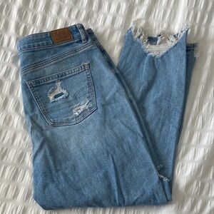 American Eagle Outfitters Light Blue Distressed Cropped Jeans